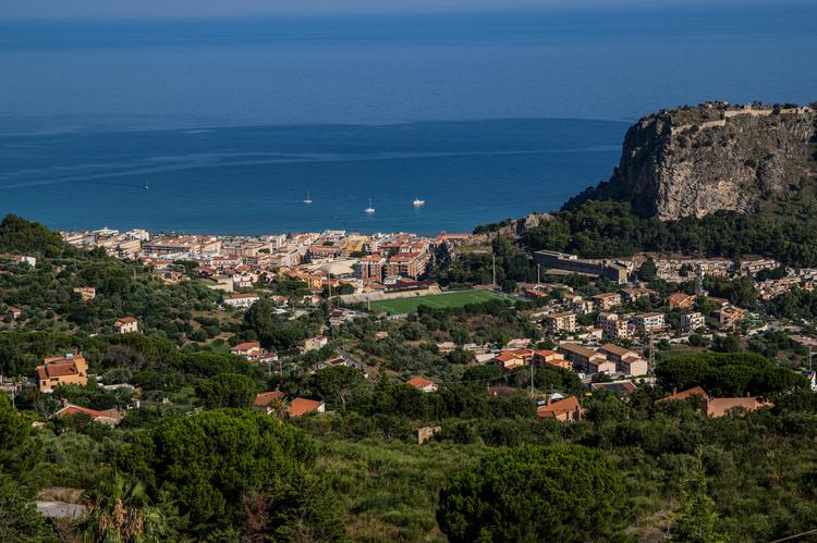 Una prospettiva diversa, la stessa Cefalù 🩵 #visitcefalu