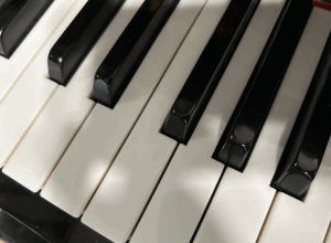 Nouveau piano installé à la Médiathèque Jacques Demy de Nantes