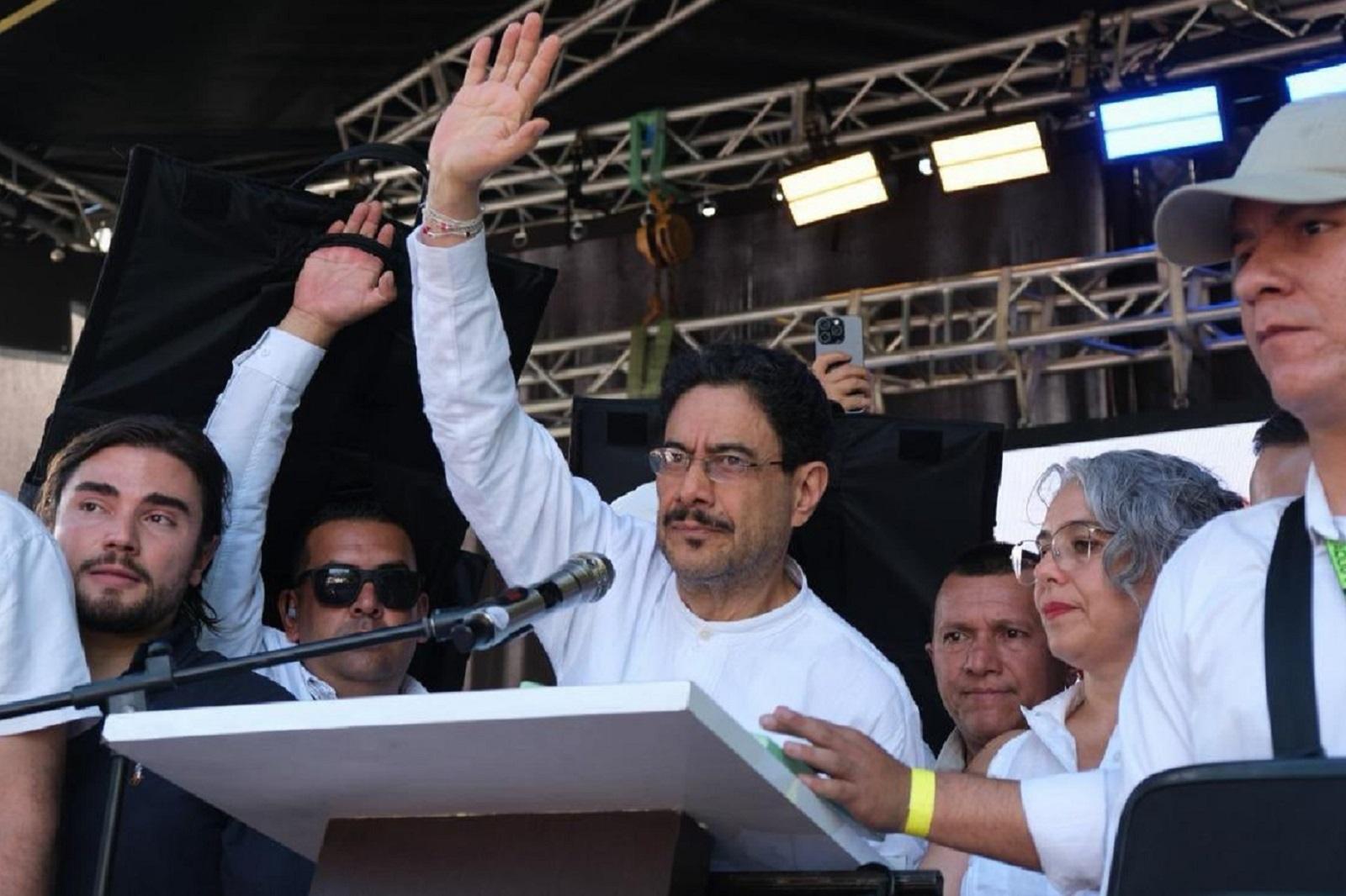 Cepeda Disagrees with Petro: Constituent Assembly Not a Priority for Colombia