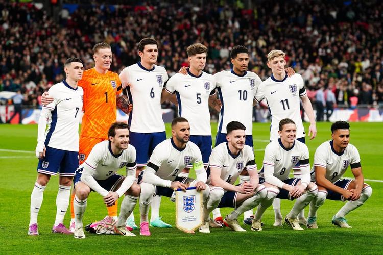 Angleterre : une préparation de Coupe du Monde sous tension
