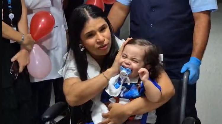 Bebê com problema no coração deixa hospital pela 1ª vez após 1 ano e 7 meses em Natal