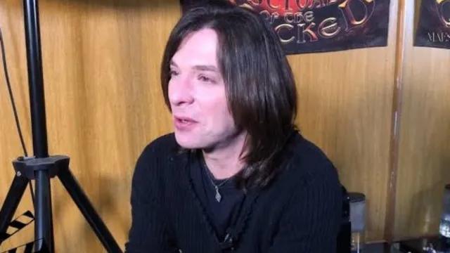 Ex-baterista do Angra critica Eduarda Campopiano, do PL