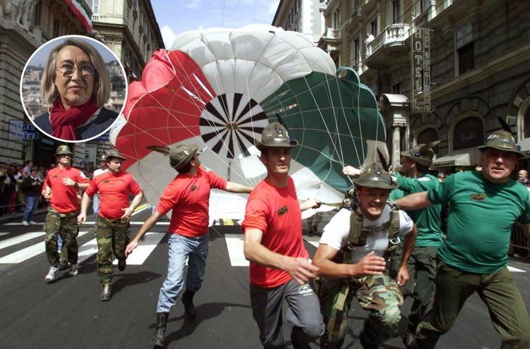 L’insulto agli alpini della funzionaria rossa candidata Avs: bevono e sporcano. E scoppia la bufera