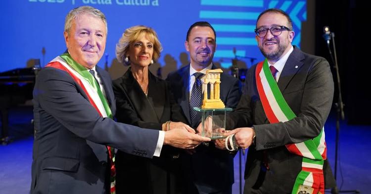 Agrigento Capitale Italiana della Cultura 2025 chiude il suo anno. La città e i suoi dintorni hanno ospitato, sostenuto...
