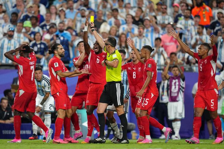 La regola Bastoni ai Mondiali. E la Svizzera ne fa le spese
