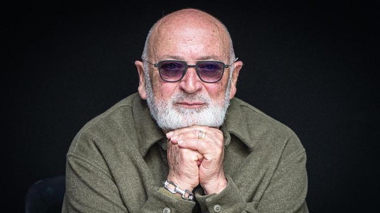 Biel Mesquida, escritor: "Cada día ha de ser una resurrección"