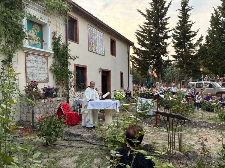 Auguri Don Peppino per il cammino pastorale nel nostro paese. La tua ultima frase della celebrazione eucaristica rimarrà...
