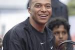 Rechazo en Francia a la campaña de Mbappé para ganar el Balón de Oro: "Parece un coche robado"