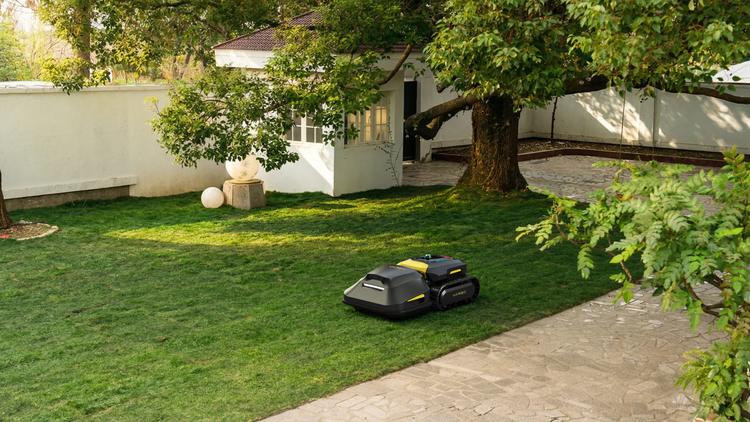yarbo m series mowing a lawn