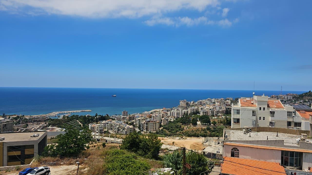 For Sale: Apartment in Dbayeh