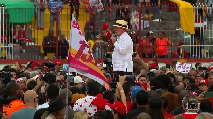 Presidente Lula, candidato à reeleição pelo PT, faz campanha na Zona Oeste do Rio