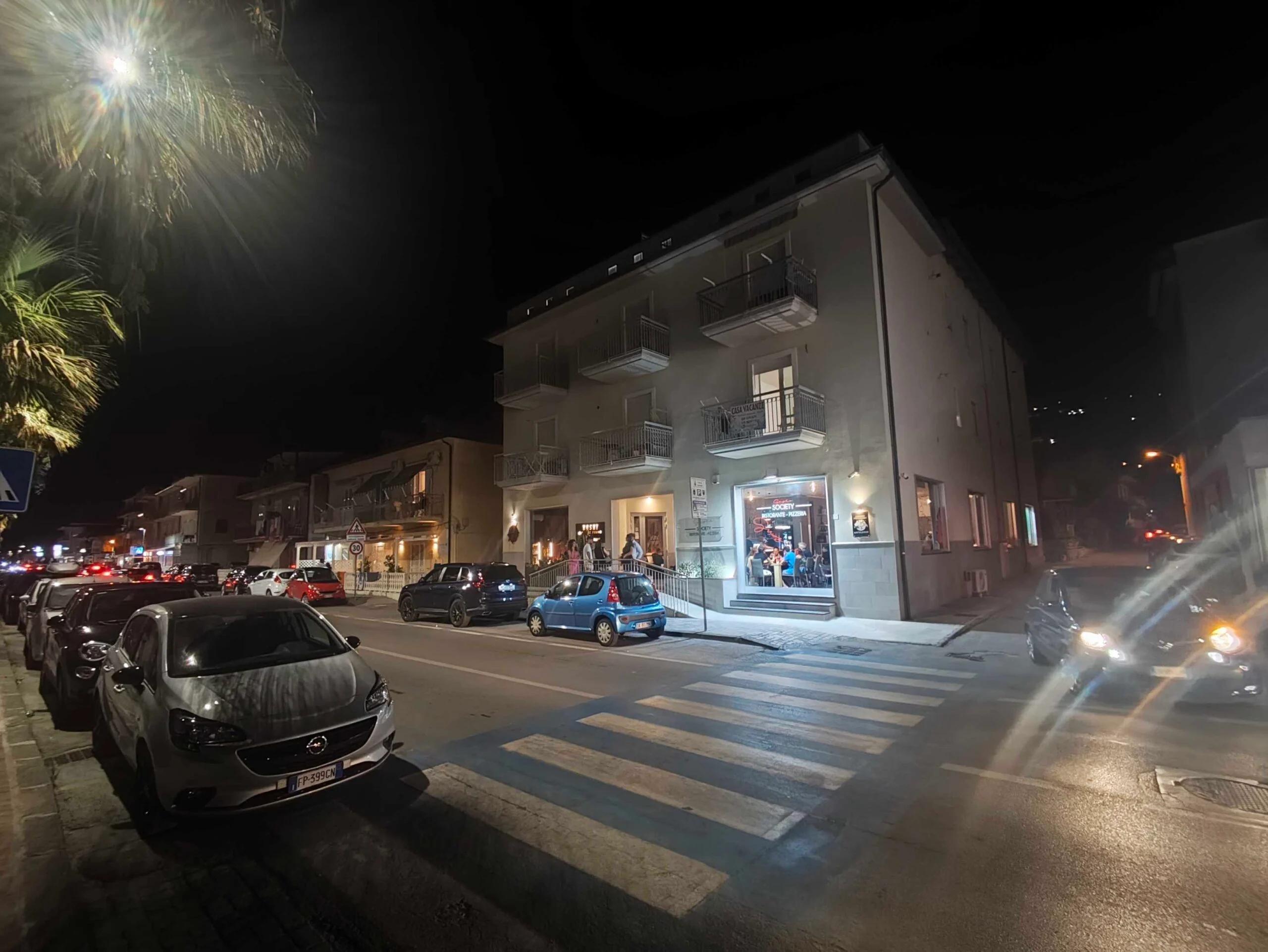 Agropoli, rischia di soffocare per la mozzarella: salvato in pizzeria