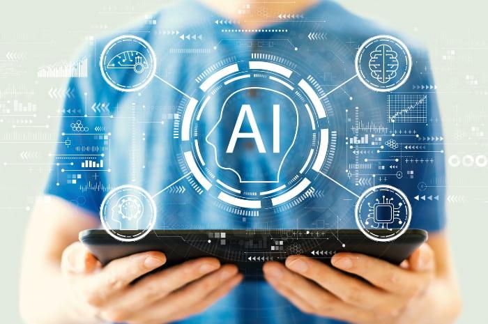 IA generativa, nel 2026 la usa già un infermiere su tre