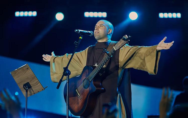 Frei Gilson abre Festa do Peão de Piracicaba nesta terça; veja shows, ingressos e estacionamento