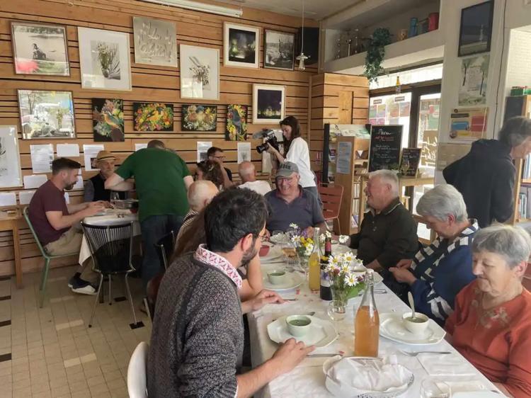 La cafetière Crédit: Elina Lacoste 