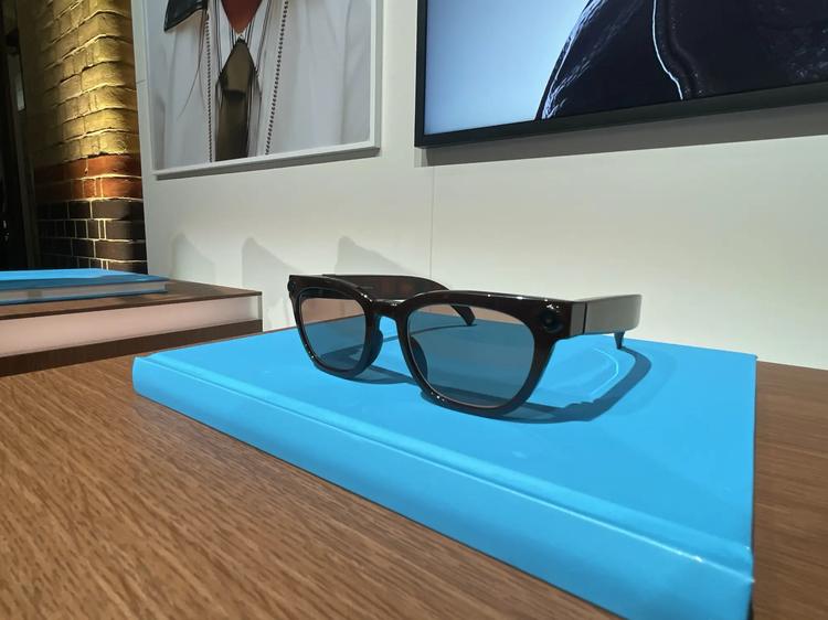 warby parker galaxy glasses