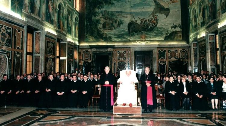 Ansprache von Papst Johannes Paul II. an die Mitglieder des Säkularinstitutes Servi della Sofferenza am 2. Dezember 2004