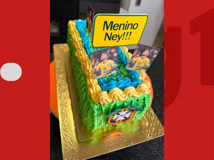 Confeiteira do Acre aposta na criatividade e cria bolo 'Menino Ney' para lucrar na Copa do Mundo