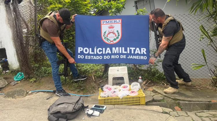 Dupla é detida com drogas em Volta Redonda