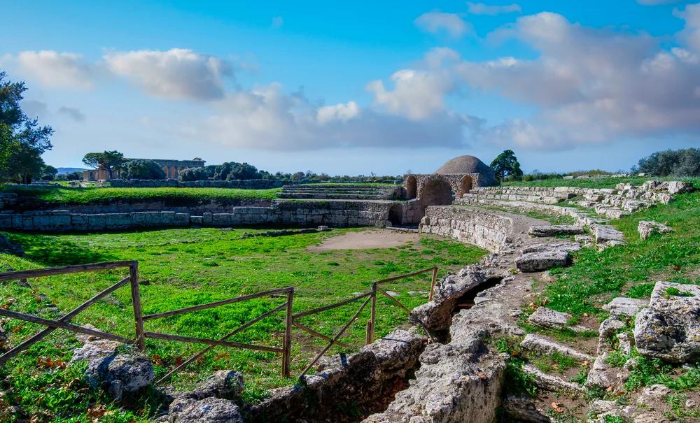 Scavo dell’anfiteatro romano di Paestum, il Codacons sollecita il Ministero della Cultura