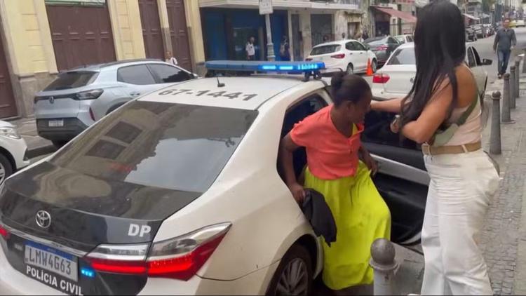 Polícia prende foragida suspeita de aliciar menores de idade para esquema de abuso sexual no Rio