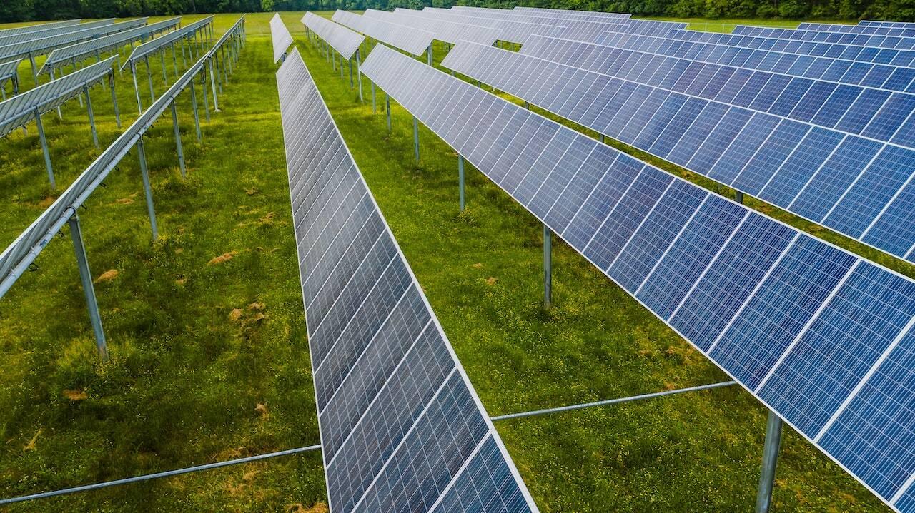 Agrivoltaico, la Regione Campania aggiorna le linee tecnico-agronomiche per gli impianti