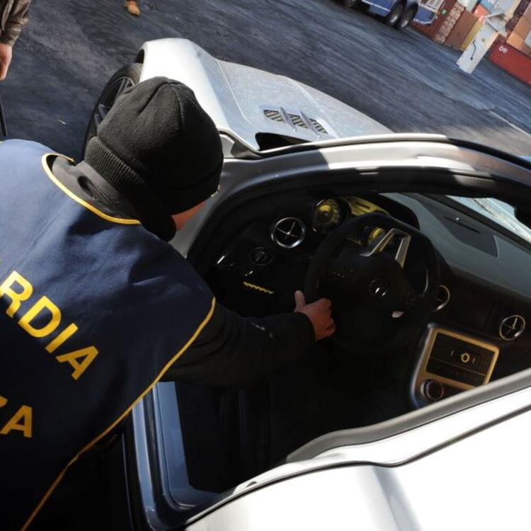 Corruzione e caporalato nei lavori della Tav Napoli - Bari, 20 misure cautelari