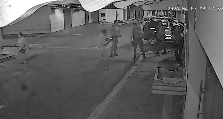 Morre homem que atirou no irmão enquanto ele dormia e depois contra si mesmo em Ubirajara