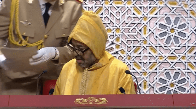جلالة الملك يدعو الى  وضع حد للعراقيل التي لا تزال تعيق عمل مؤسسات الجهة