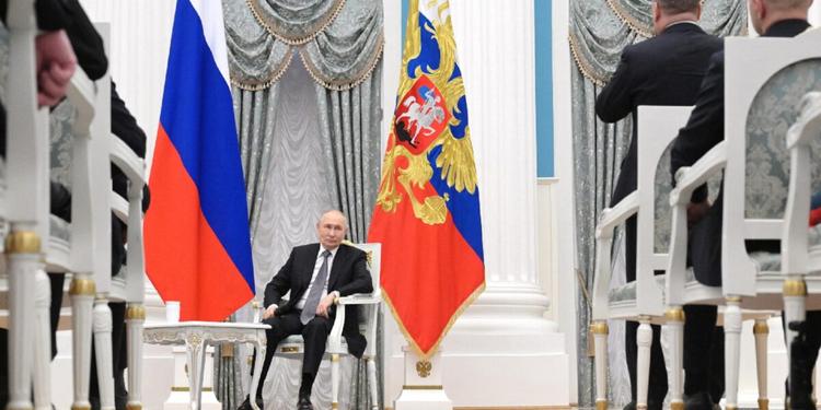 Putin accusa l'Ucraina: "Raid su un dormitorio studentesco, 6 uccisi". Ma Kiev smentisce: "Colpito un comando militare"