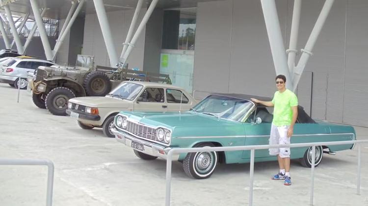 Mostra de carros antigos homenageia títulos do Brasil na Copa do Mundo; evento gratuito ocorre na Arena Castelão