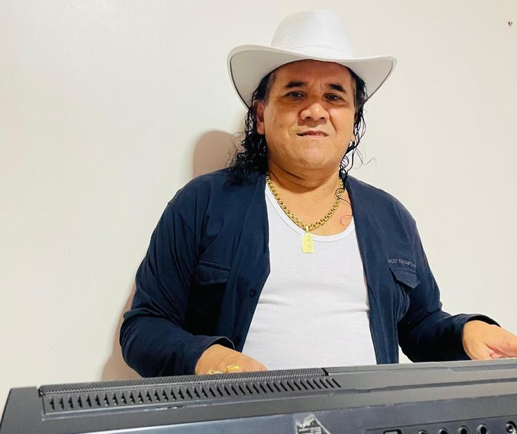 Cantor e tecladista roraimense RaySom morre aos 61 anos