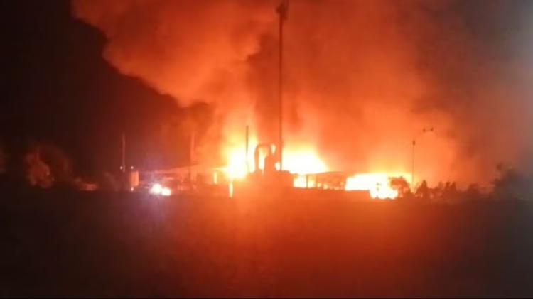 Incêndio atinge fábrica de produtos de limpeza no Ceará; vídeo