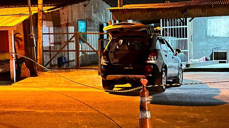 Criança de 9 anos morre após carro atingir varanda em Tramandaí; motorista dirigia sem habilitação