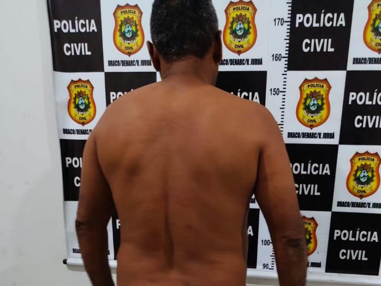 Pai de santo é preso suspeito de drogar e estuprar jovem de 18 anos no Acre