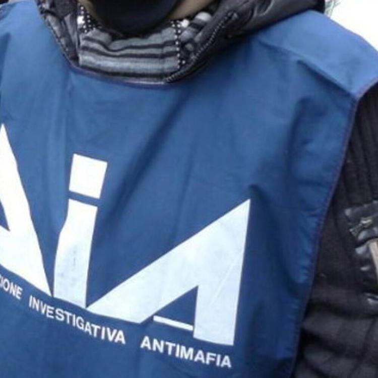 La Sacra Corona (dis)unita