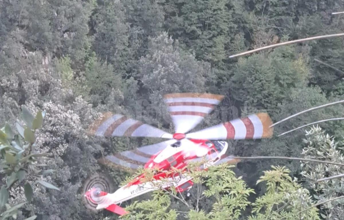 Casaletto Spartano, settantenne disperso nei boschi ritrovato in un dirupo