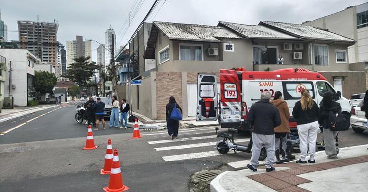 Condutor pega carro emprestado, atropela adolescente e deixa local sem prestar socorro em BC&nbsp;