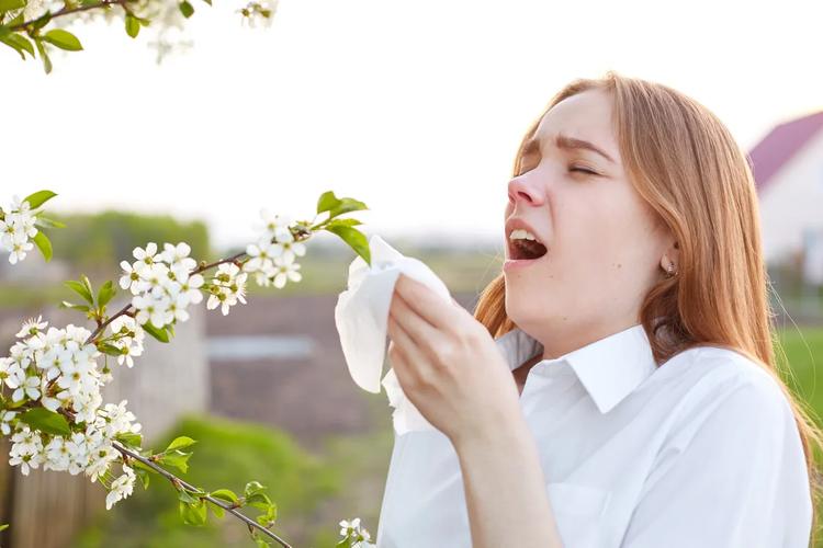 Rinite allergica: i rimedi naturali per contrastarla