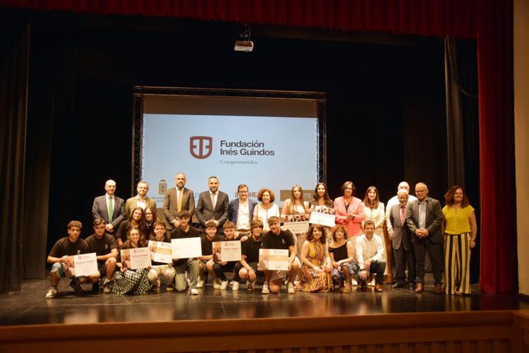 El Ayuntamiento de Baza colabora en el patrocinio de las Becas Fundación Inés Guindos y en el Concurso de Ideas de Negocio Inés Guindos