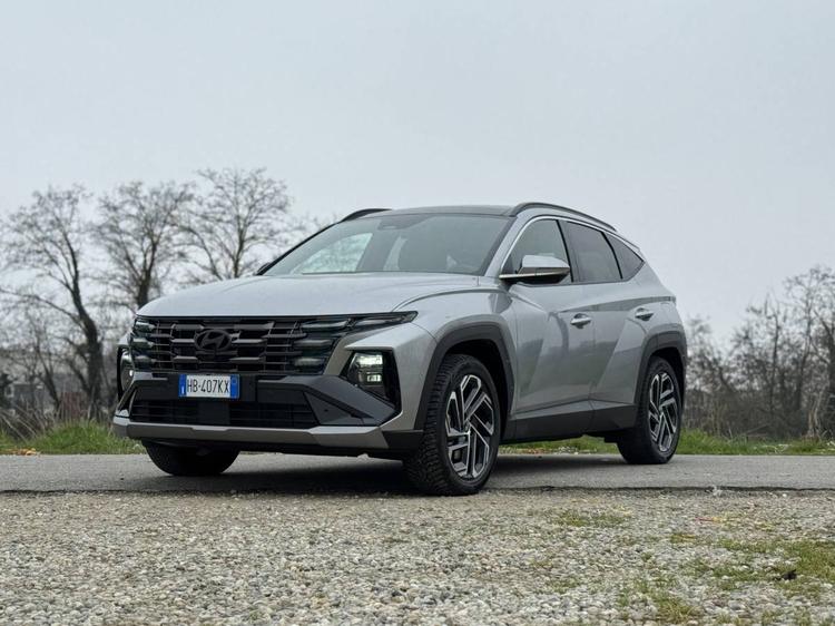 Hyundai Tucson 2026: come si aggiorna il SUV ibrido coreano