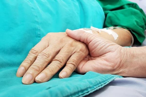 Fine vita, il Veneto approva la legge: cosa cambia in corsia