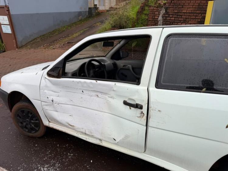 Motorista fica ferido após acidente no Centro da cidade