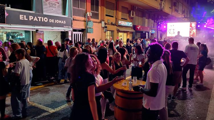 Novelda prepara una Nit Oberta con 96 establecimientos y actividades hasta las dos de la madrugada