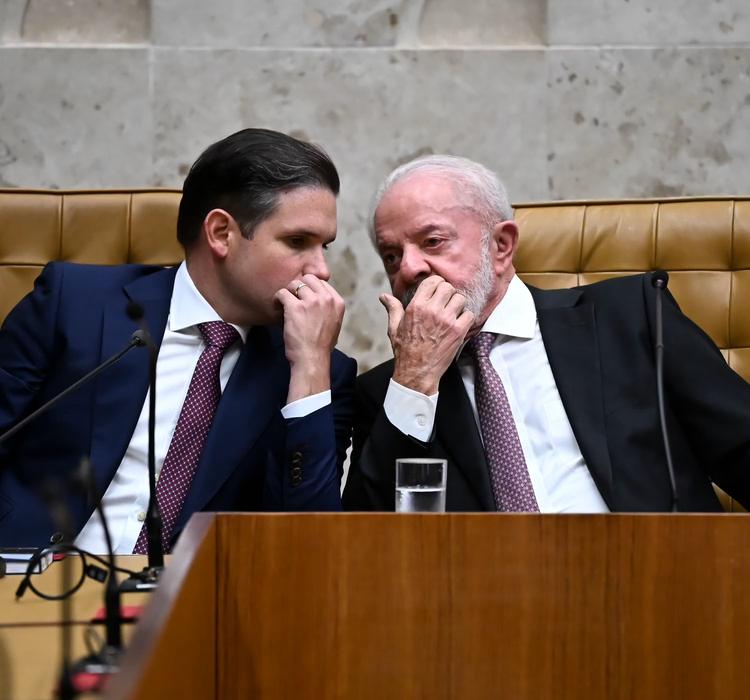 Hugo Motta declara apoio à reeleição de Lula