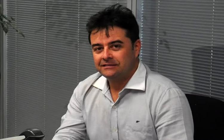 Ex-prefeito de cidade em MG terá que devolver R$ 105 mil por despesas com viagens oficiais