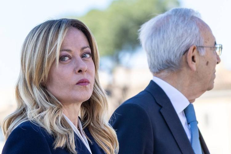 Meloni: "Aggressioni e insulti da chi dice di difendere la libertà"