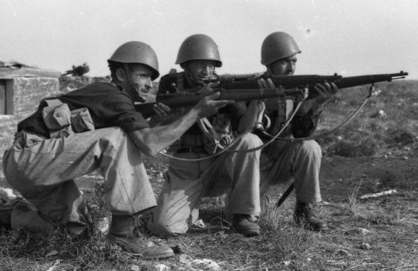 Buongiorno da InfoCilento: servizi, contatti programmi tv sul Canale 79. 2 maggio: finisce la Seconda Guerra Mondiale