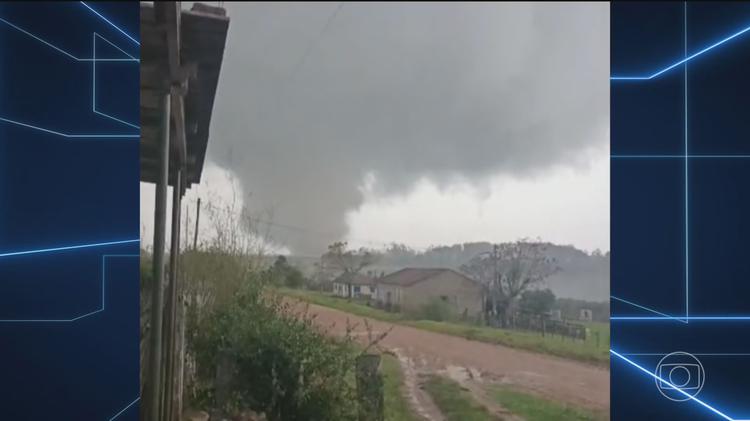 Rio Grande do Sul enfrenta temporais com ventos de 90 km/h