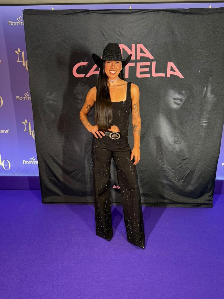 Rommanel celebra 40 anos em noite de gala com famosos, show de Ana Castela e lançamento de “Heranças”
